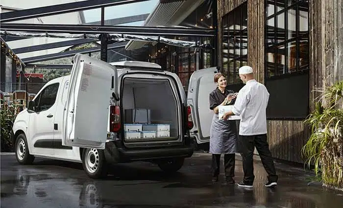 gamme professionnel voiture utilitaire fourgon transforme Citroën Montélimar drome ardeche